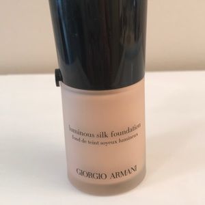 Giorgio Armani luminous silk foundation
